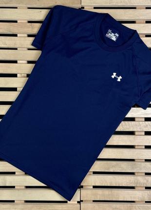 Крута чоловіча футболка under armour розмір l