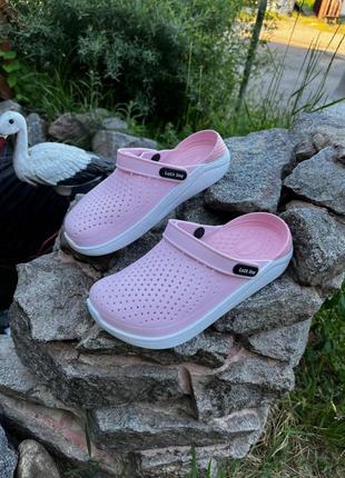 Кроксы crocs сабо женские пудровые силиконовые3 фото