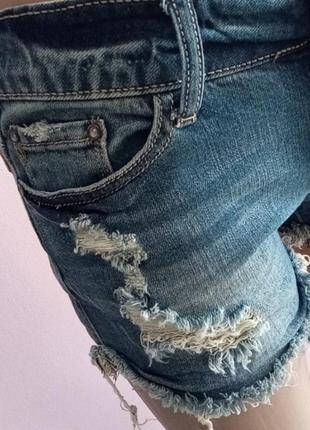 Жіночі стрейчеві короткі джинсові шорти рвані2 фото