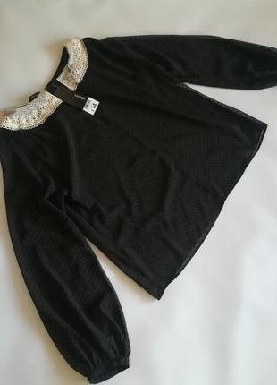 Красивая шифоновая блузка в горошек с ажурными воротником1 фото