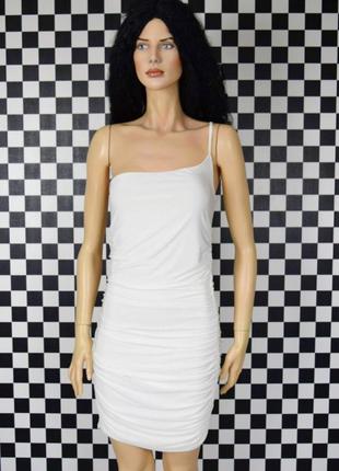 Плаття на одне плече біле сукня з драпіровкою2 фото