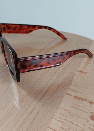4-96 трендовые солнцезащитные очки ретро трендові сонцезахисні окуляри4 фото