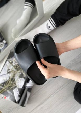 Чоловічі шльопанці adidas yeezy slide black 🖤5 фото