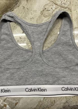 Топ calvin klein2 фото