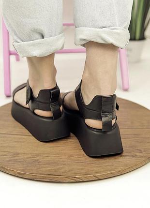 Босоніжки шкіряні жіночі teona