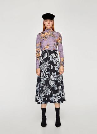 Спідниця міді чорна в квіти zara