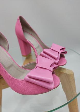 Эксклюзивные туфли из натуральной итальянской кожи розовые с бантиком2 фото