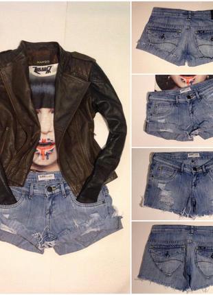 Короткі джинсові шорти