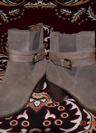 Півчобітки footglove