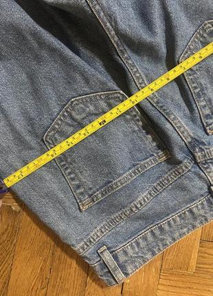 Стильные рваные джинсы мом mom8 фото