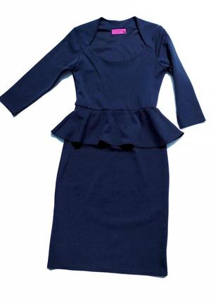 Облегающее тёмно синее платье с баской boohoo