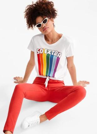 Женская футболка с ярким принтом из&amp;а4 фото