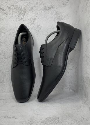 Clarks formal мешти шкіряні