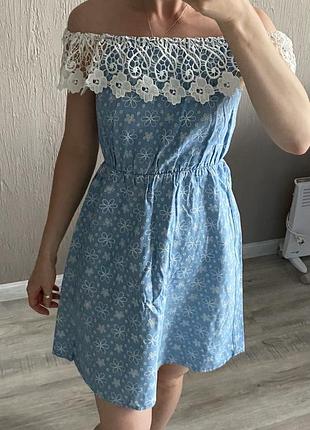 Платье