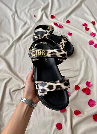 Босоніжки в стилі dior sandals