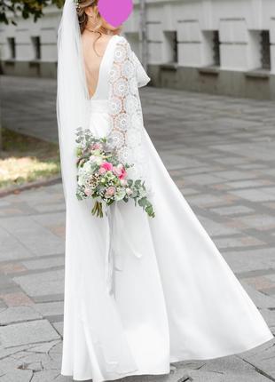 Сукня весільна атласна, розмір 44 (s)5 фото