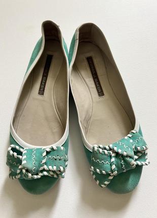 Туфлі, балетки