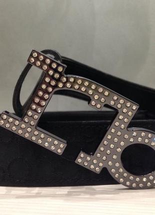 Брендовый ремень для модницы!