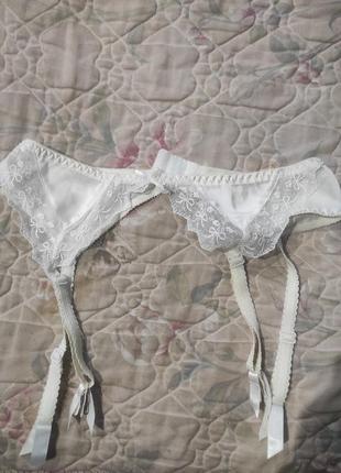 Сексуальний пояс для панчіх на атлас і мереживо