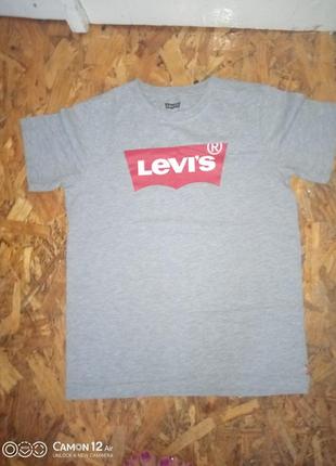 Футболка levis