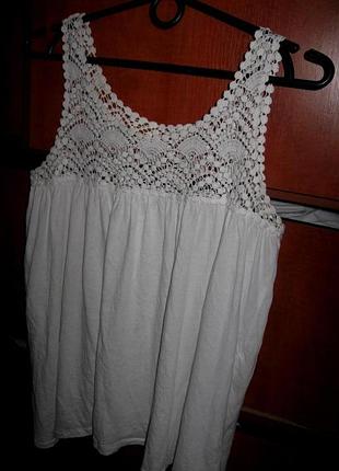 Топ з мереживом білий