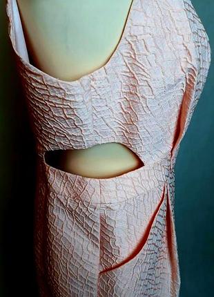 Нежное платье с акцентными вырезамм. 3