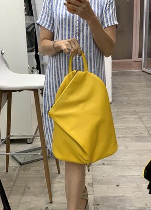 Рюкзаки кожаные