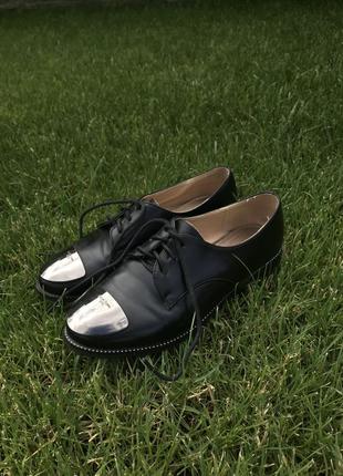 Жіночі туфлі лофери