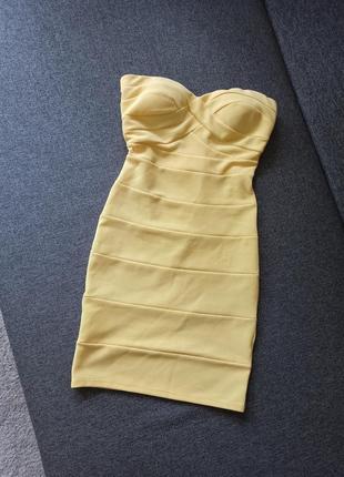 Жіноча сукня жовтого кольору1 фото