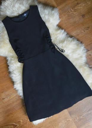 Щільне плаття avant premiere