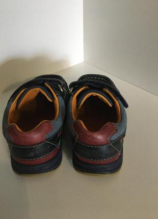 Дитячі шкіряні туфельки clarks на повну ніжку 22 р2 фото