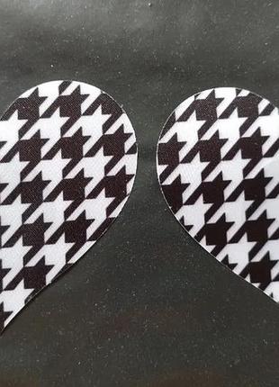 Наклейки на бюст "сердца", цвет черный + белый - размер 8*7см