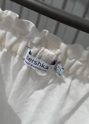 Блуза с воланами от bershka2 фото