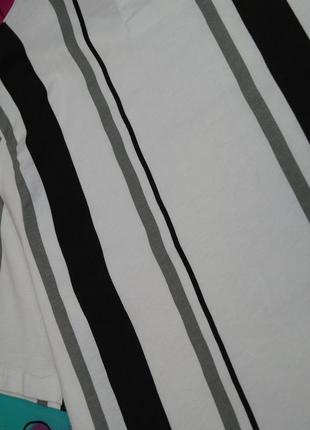 Подовжена футболка в вертикальну різнокольорову смужку2 фото