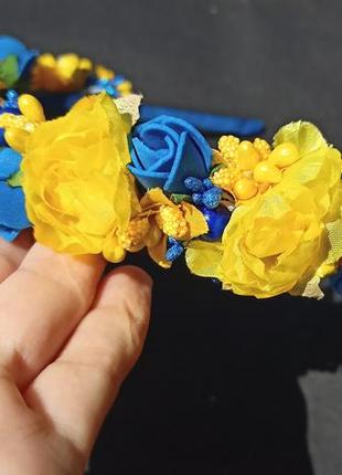 Обруч з квітами