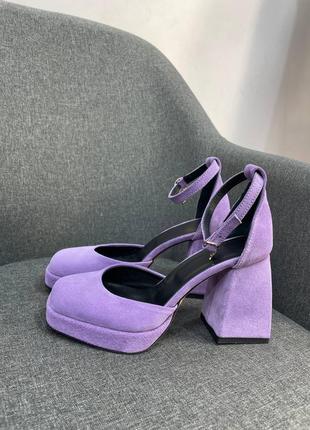 Трендові блсоніжки на квадратному каблуку