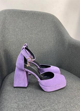 Трендові блсоніжки на квадратному каблуку