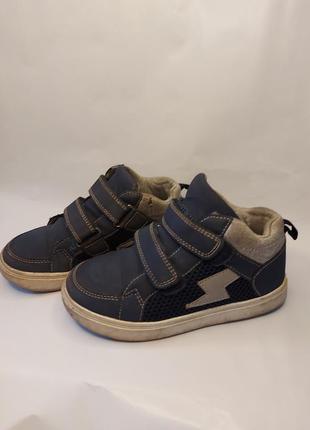 Демісезонні черевики на хлопчика 28 розмір, устілка 18 см,