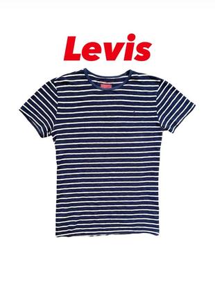 Стильна футболка levis