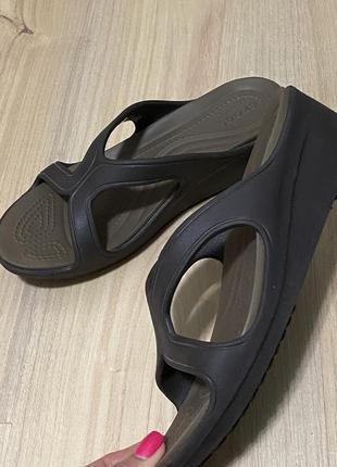 Шльопанці crocs 6 w 37 р.3 фото