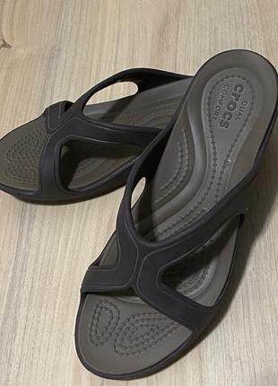 Шльопанці crocs 6 w 37 р.2 фото