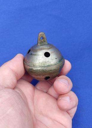 Старый винтажный колокольчик бубенец игрушка юубенци4 фото