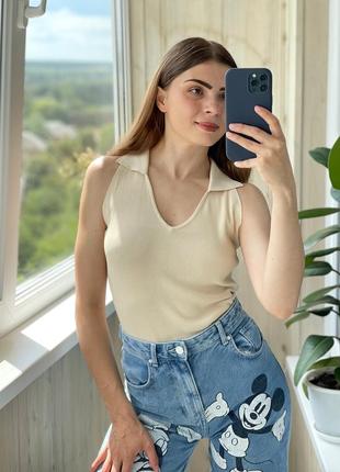 Стильный молочный топ в рубчик с воротником 1+1=3