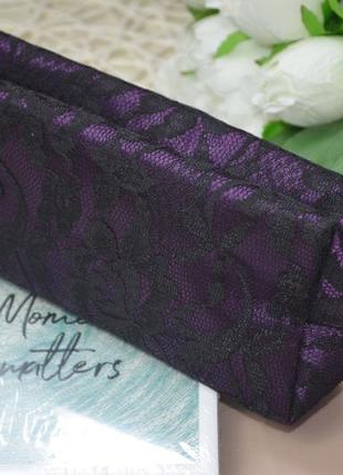 Новая фирменная косметичка пенал кружево гипюр