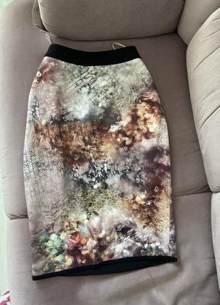 Спідниця ted baker по фігурі