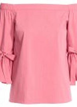 Блузка с открытыми плечами