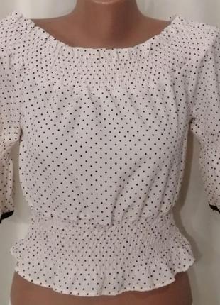 Біла топ блуза в горох