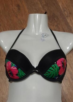 Брендовий красивий верх купальника р.34 b 75 b  від new look кісточки поролон