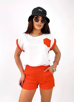 Яскравий молодіжний костюмчик