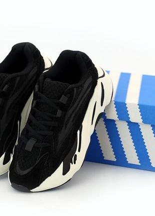 Жіночі кросівки adidas yeezy boost 700 v2 black white 36-37-38